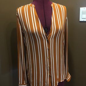 💙 Lefties striped top.